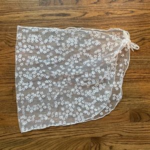 White Daisy tie waist Coverup